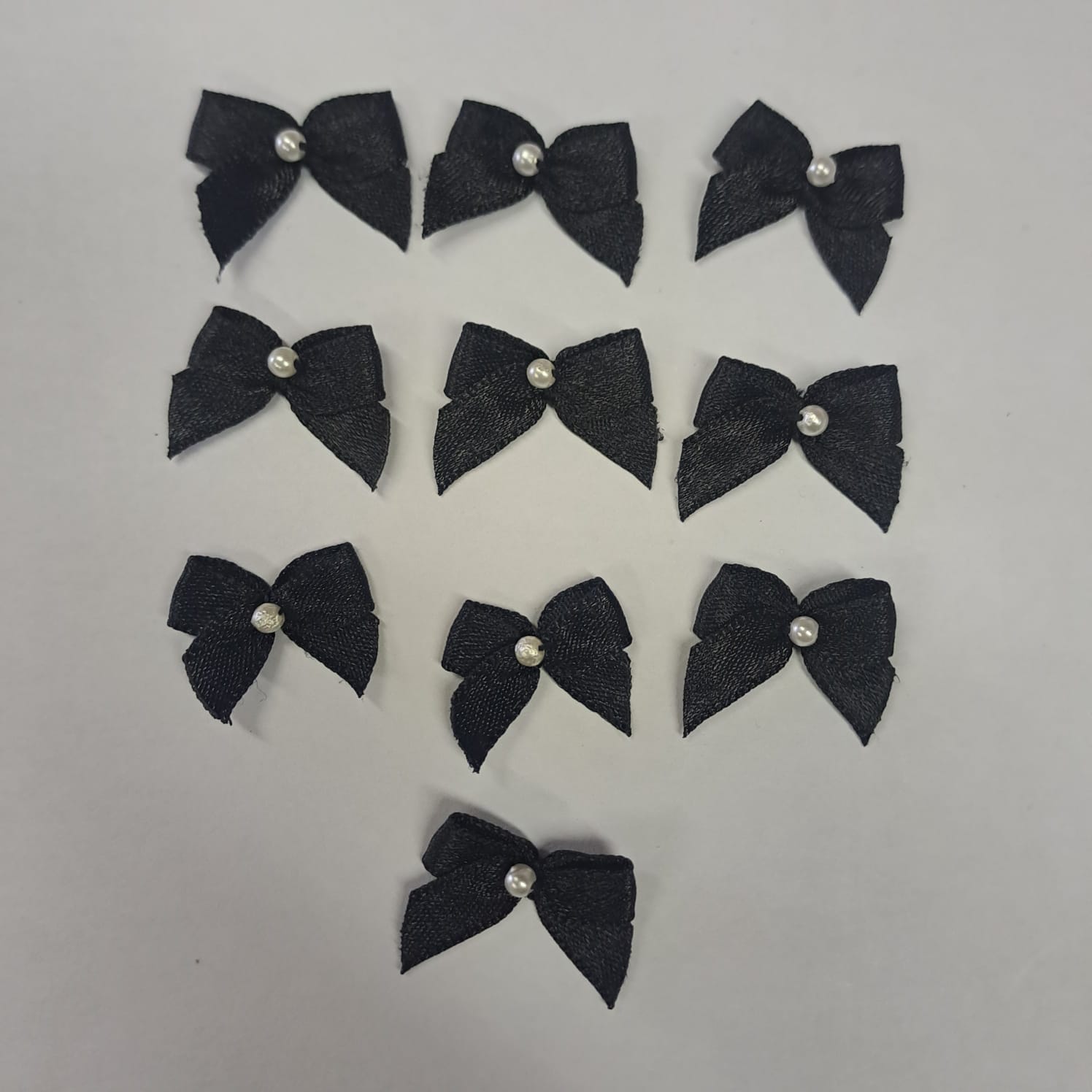 Bows - Black With Pearl