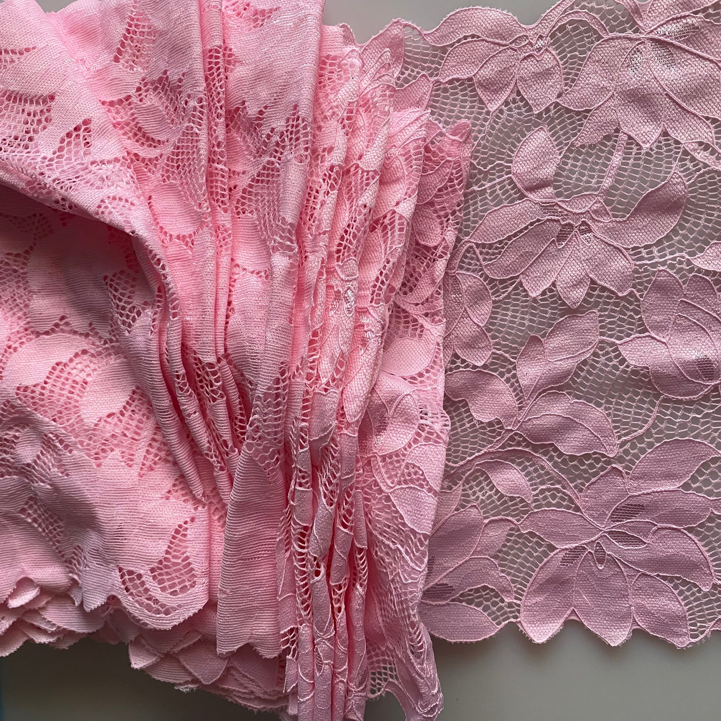 Stretch Lace 23cm