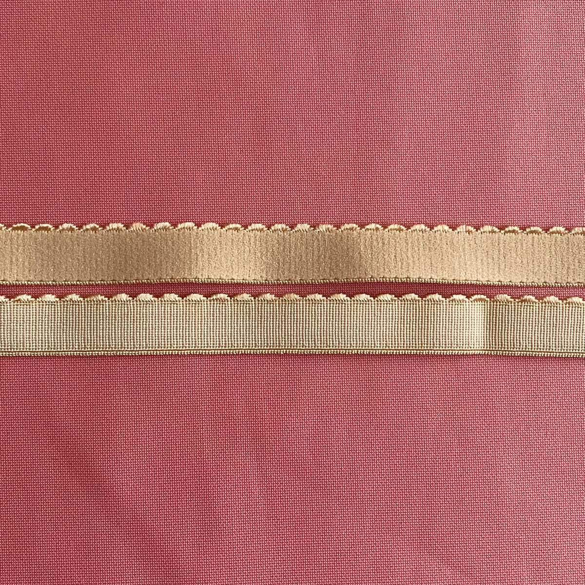 Scalloped Elastic