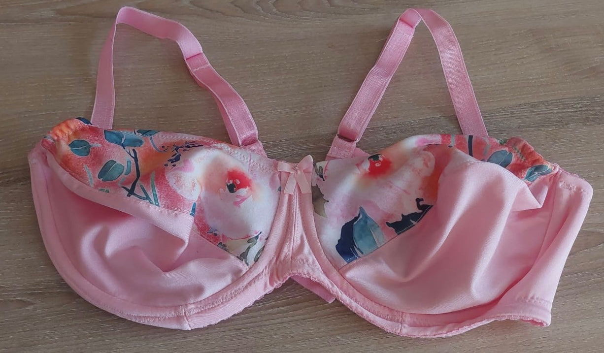 Scuba Pink Red Flowers