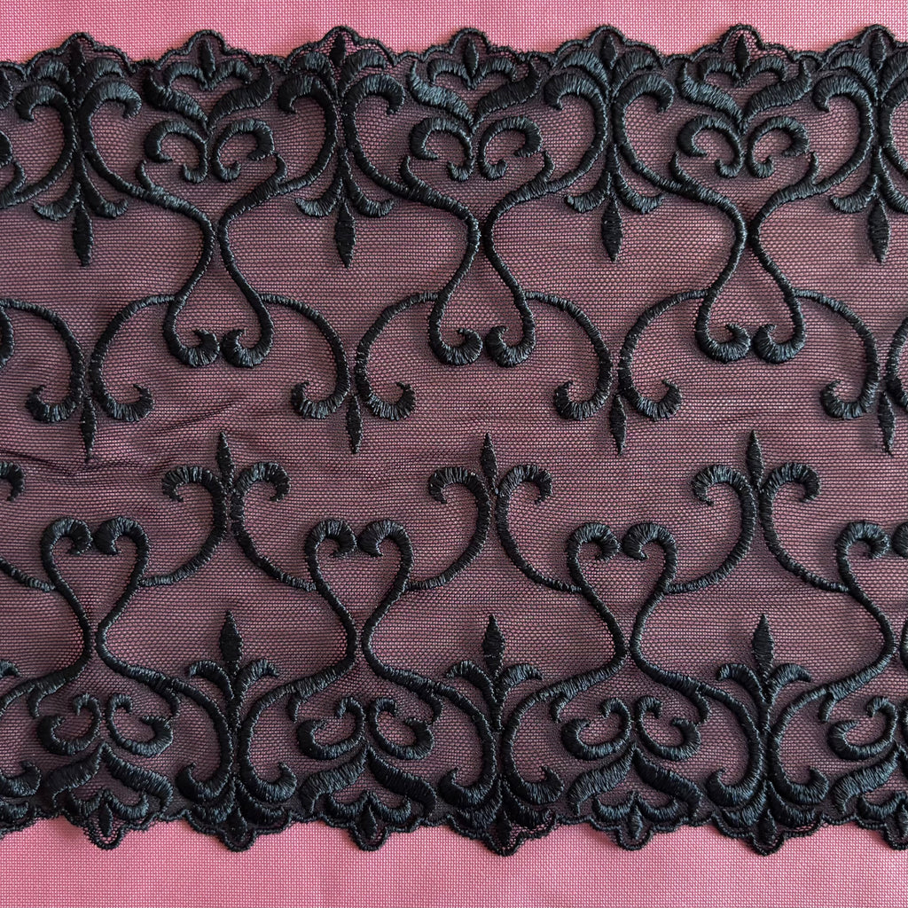 Stretch Lace Hearts Black