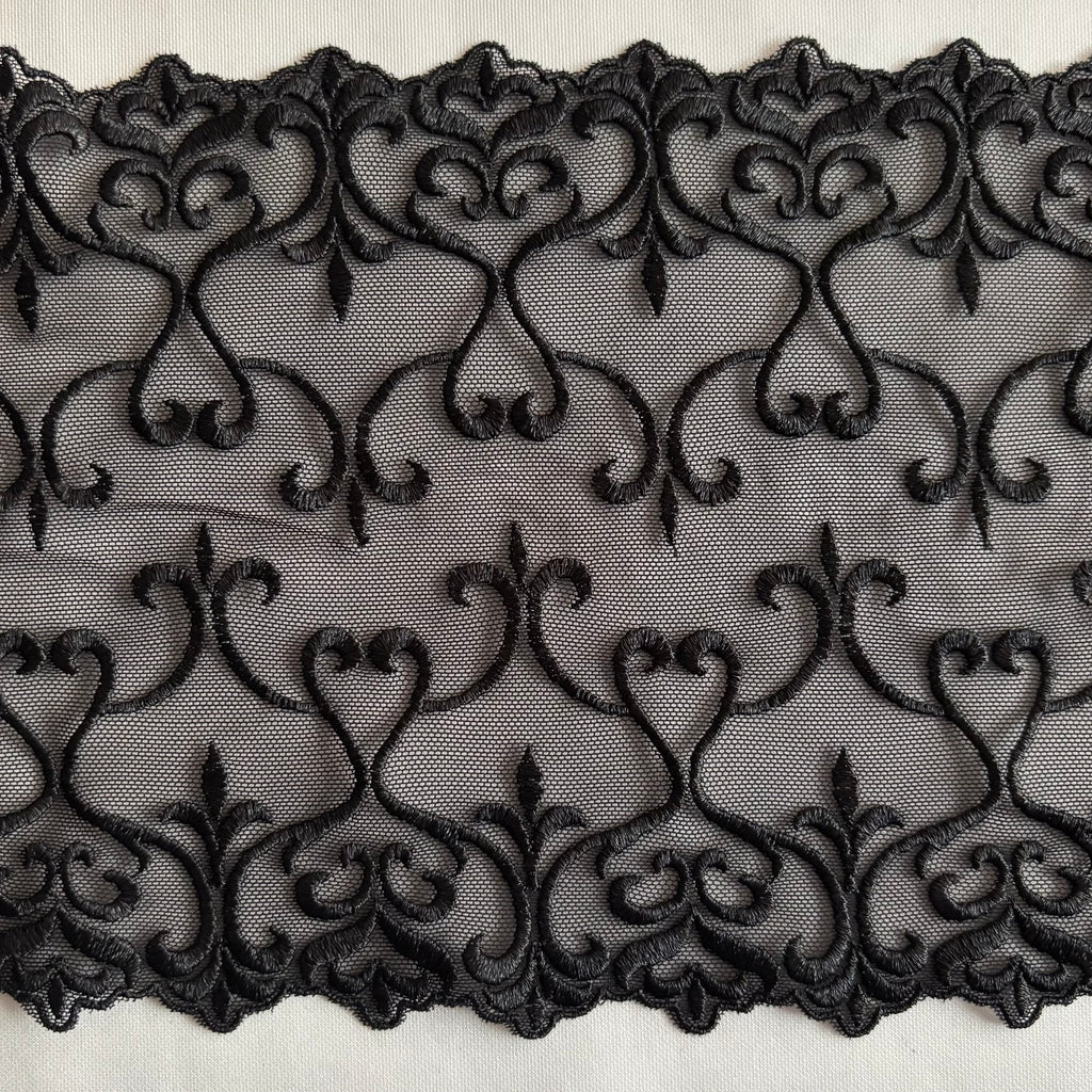 Stretch Lace Hearts Black