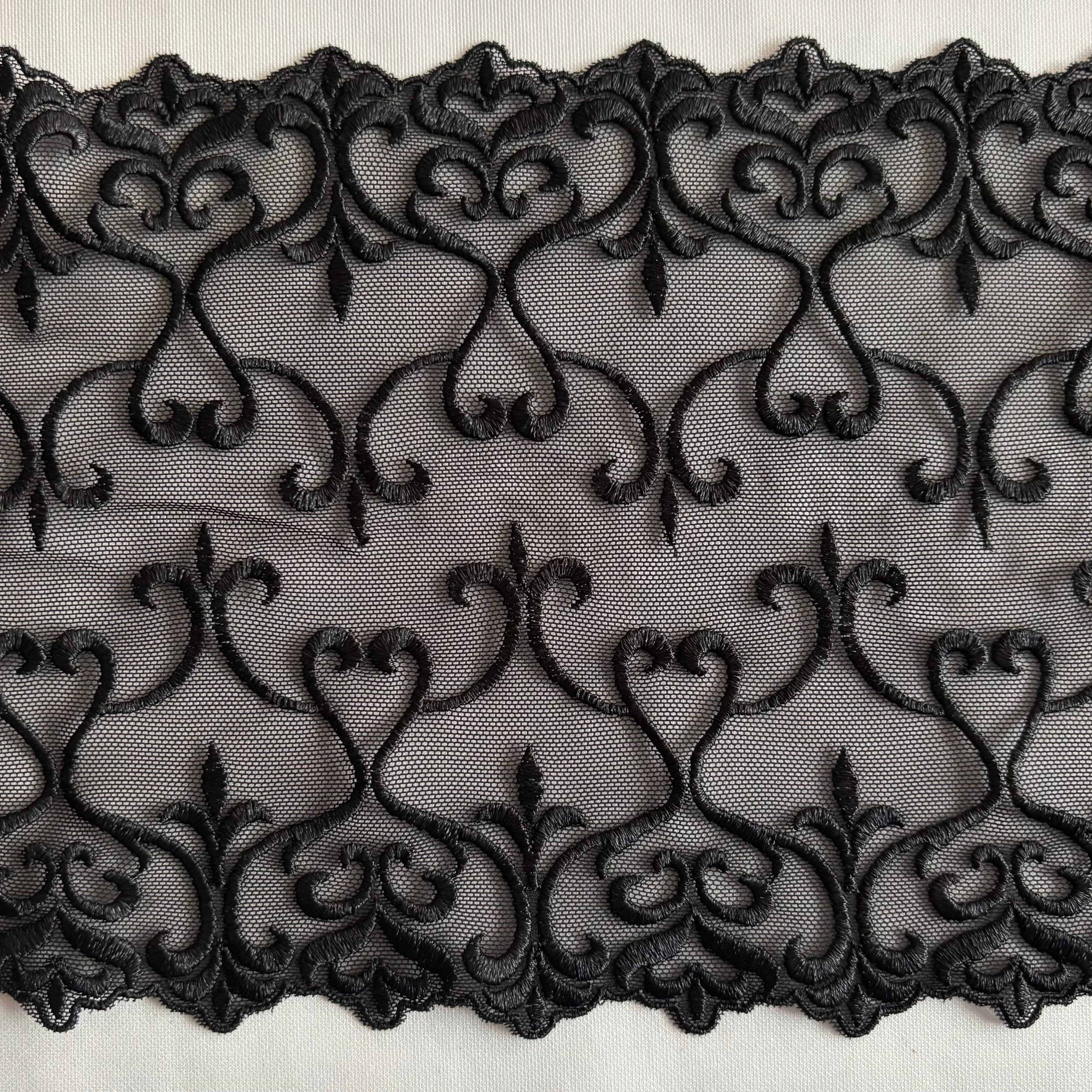 Stretch Lace Hearts Black
