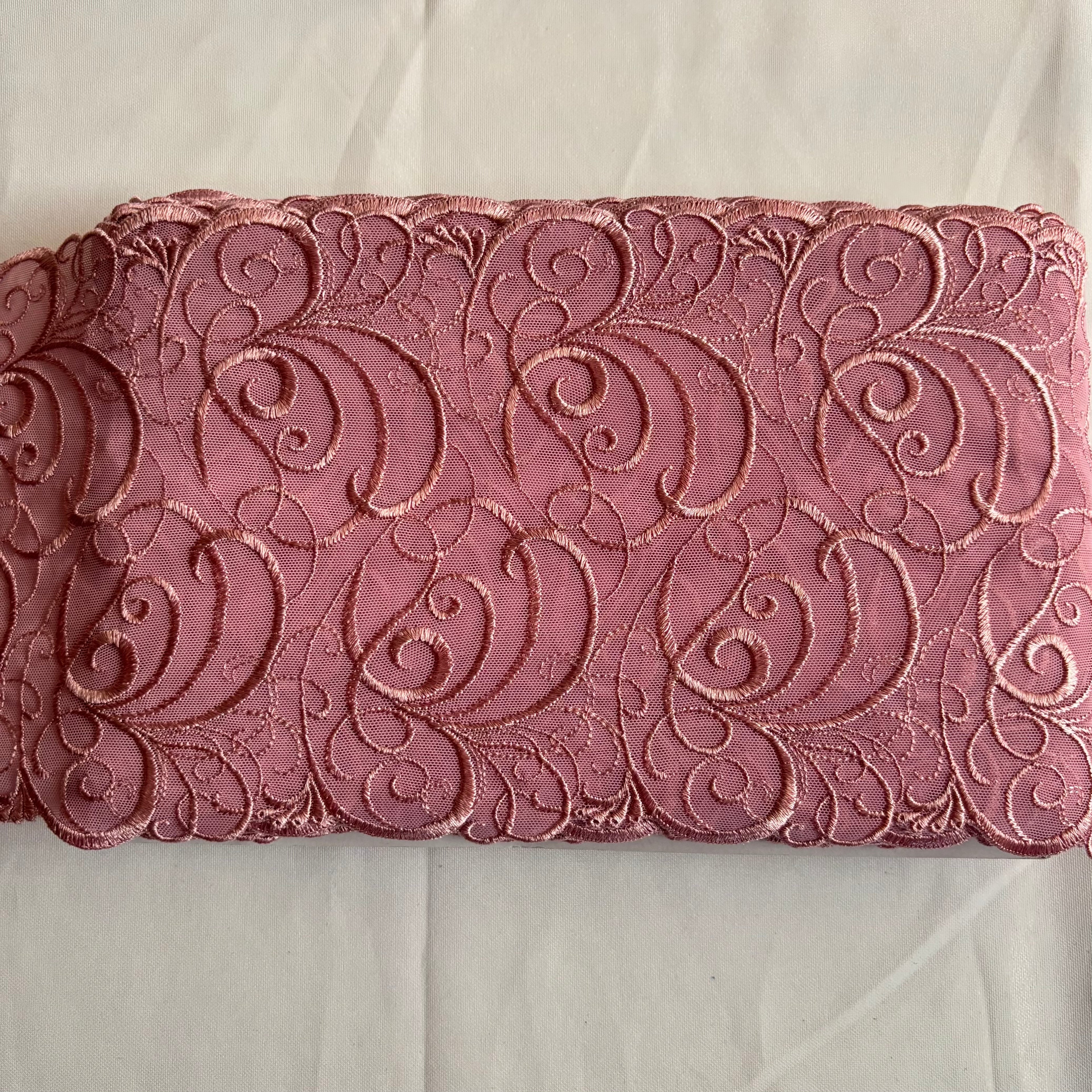 Stretch Lace Swirls Pink