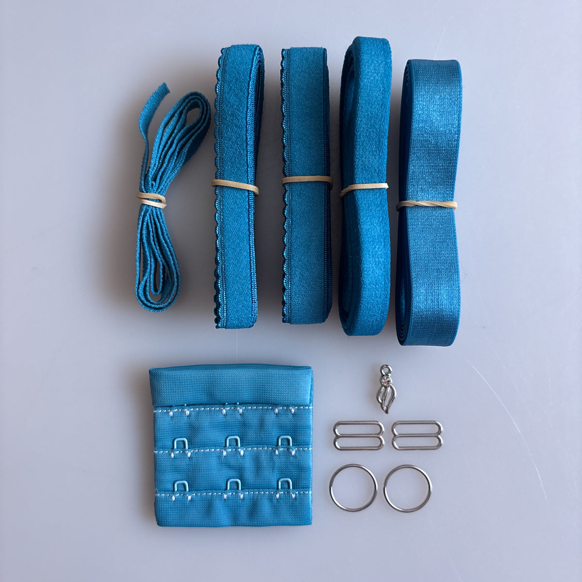 Findings Kit Classic Bra