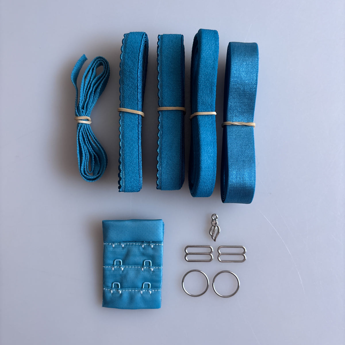 Findings Kit Classic Bra