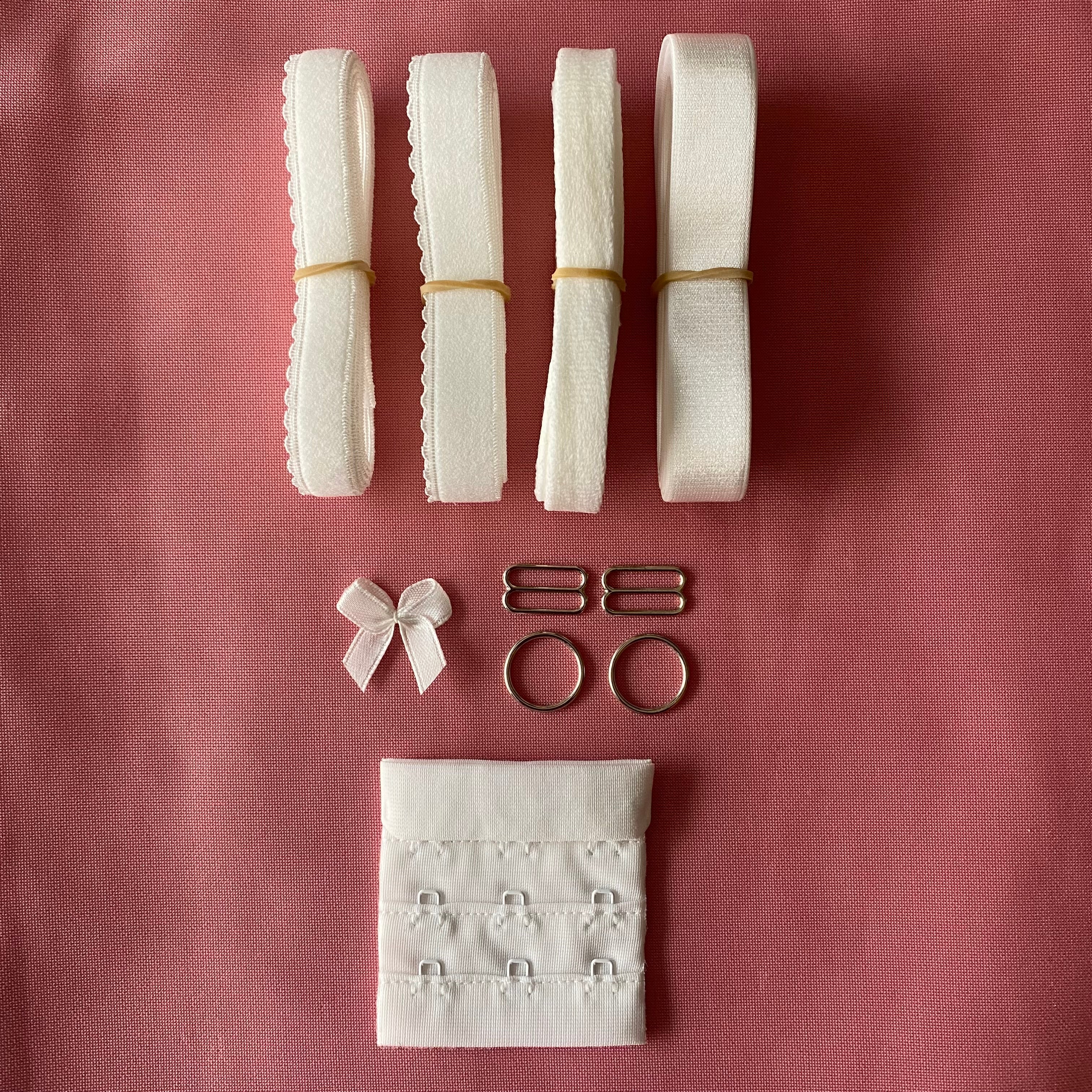 Findings Kit White