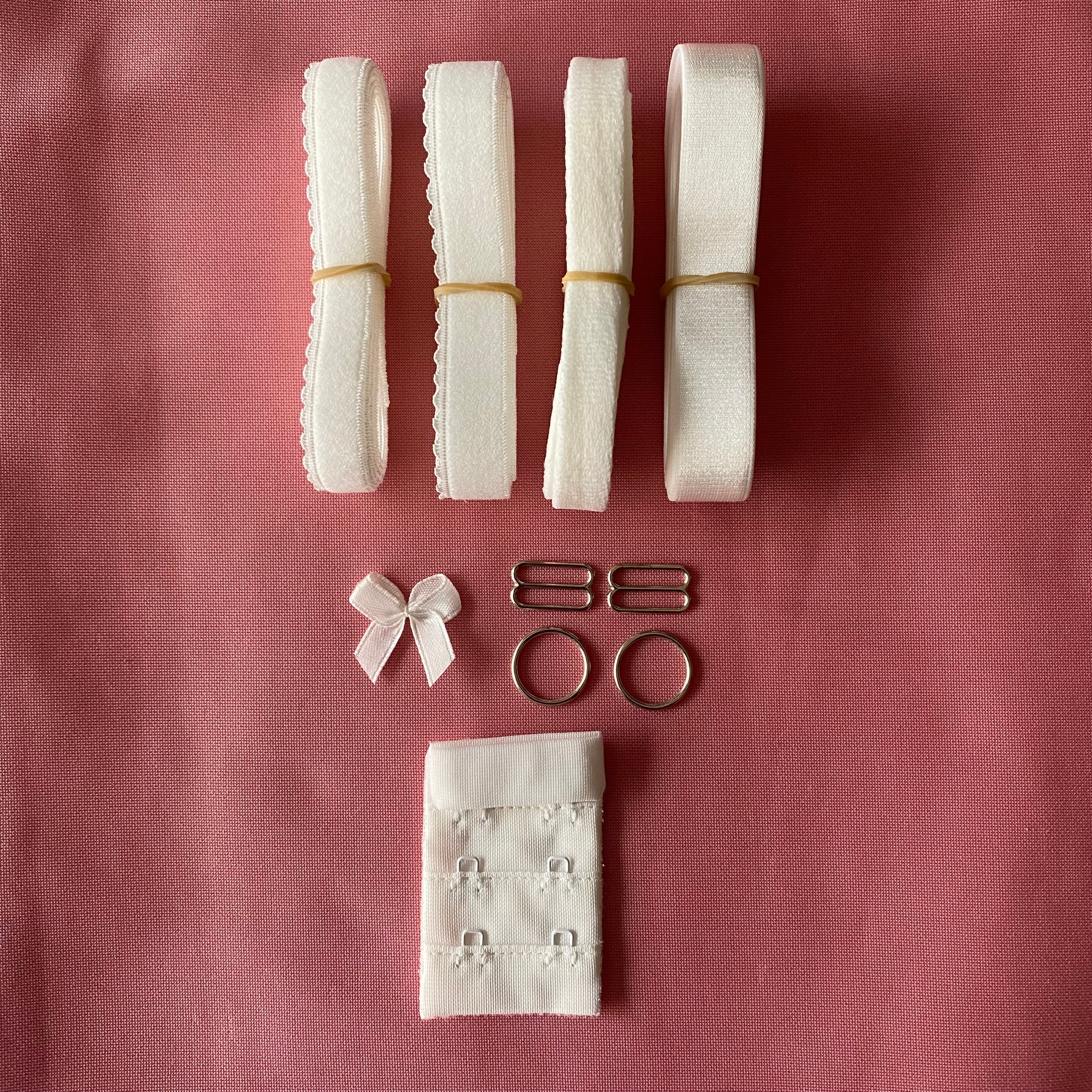 Findings Kit White