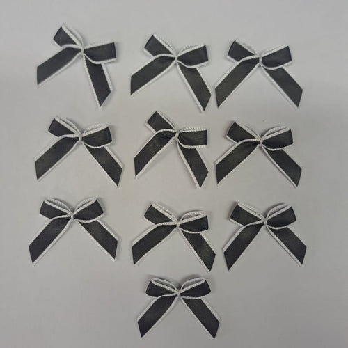 Bows - Black and white