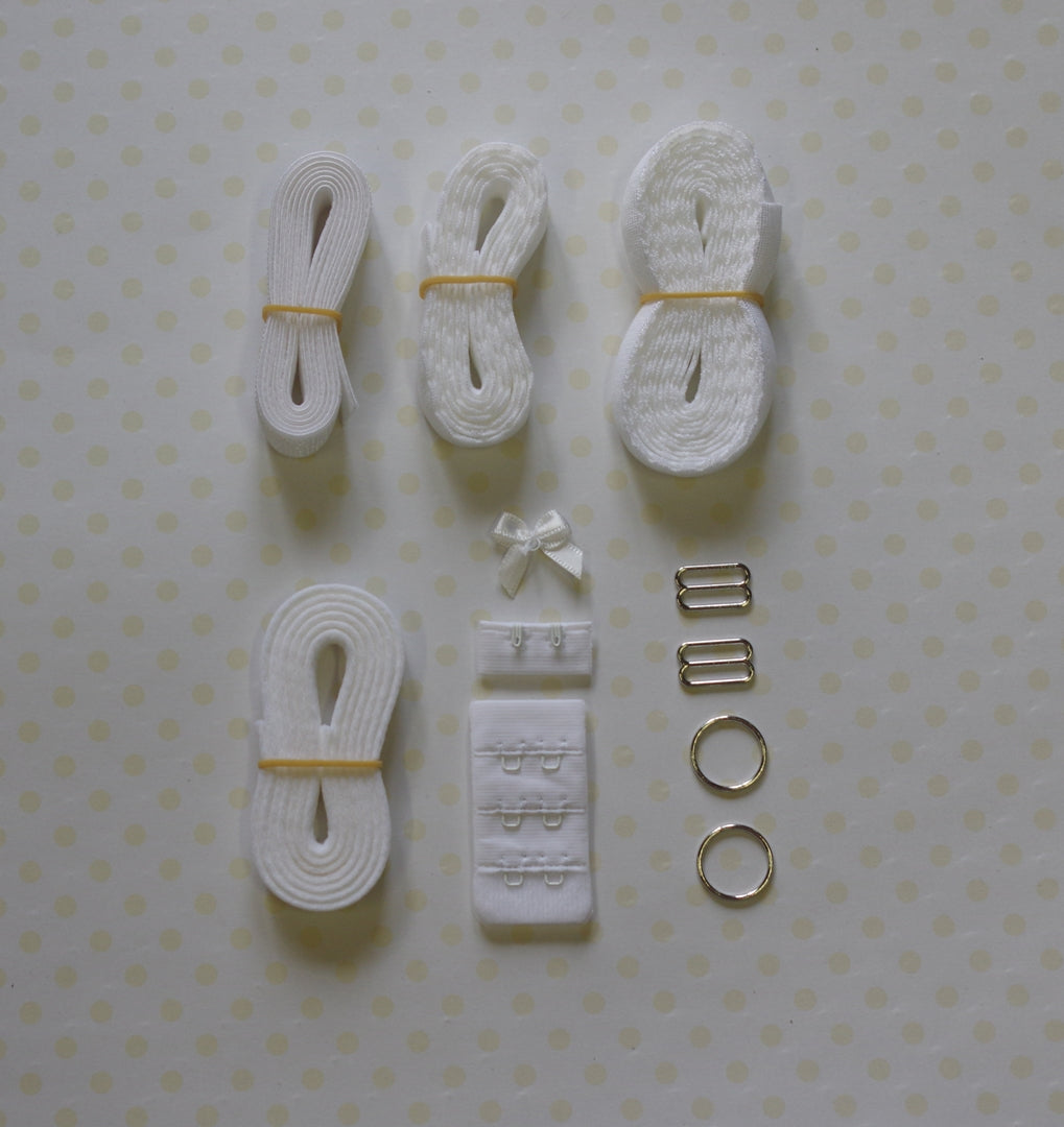 Findings Kit White